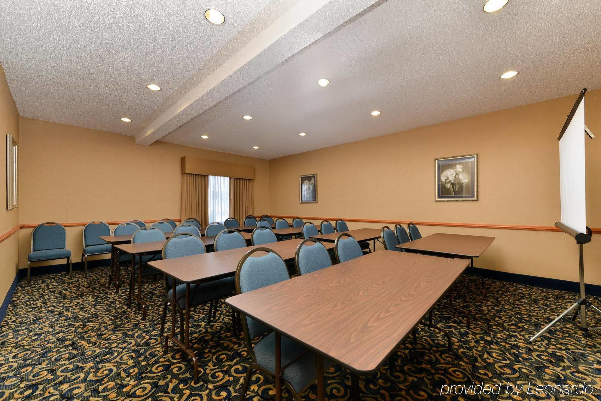 Red Roof Inn & Suites Carrollton, Ga - West Georgia Экстерьер фото